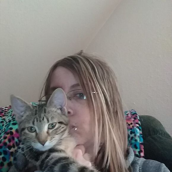 Meet your Posher, Leslie - Picture 1 of 1